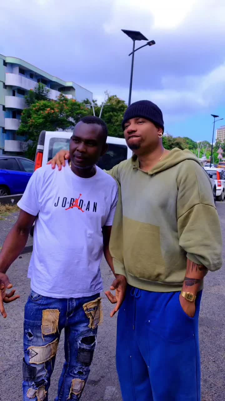 @Manbo sanadi %/%