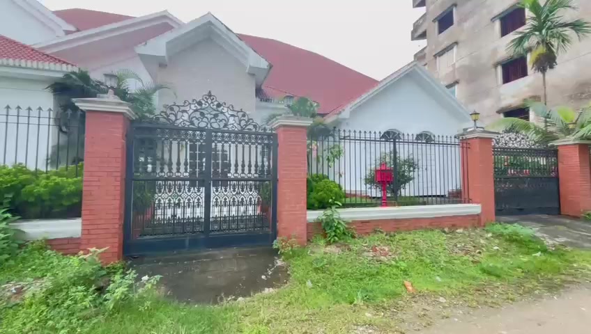 @𝑴𝒓.𝑺𝒐𝒖𝒓𝒂𝒗🇧🇩