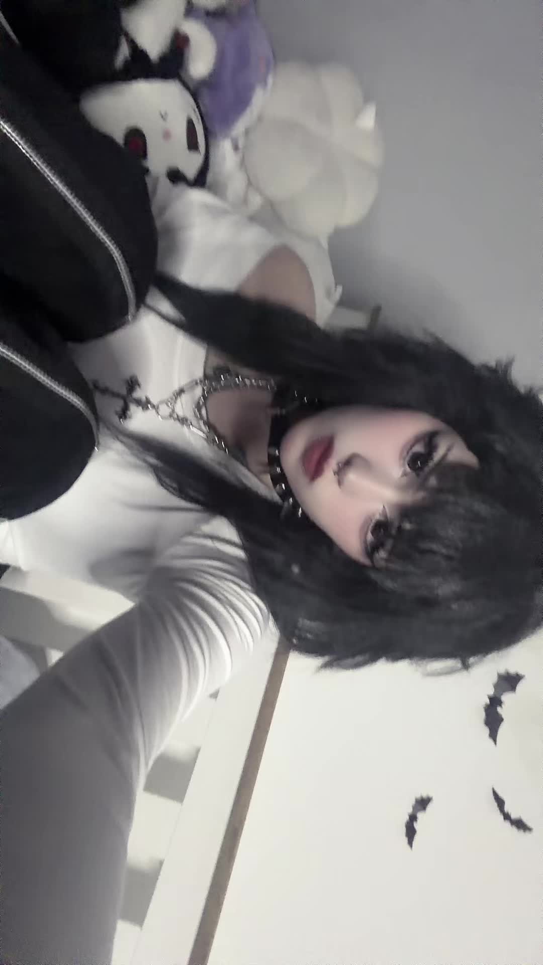 @🖤𝓢𝓸𝓹𝓱🖤