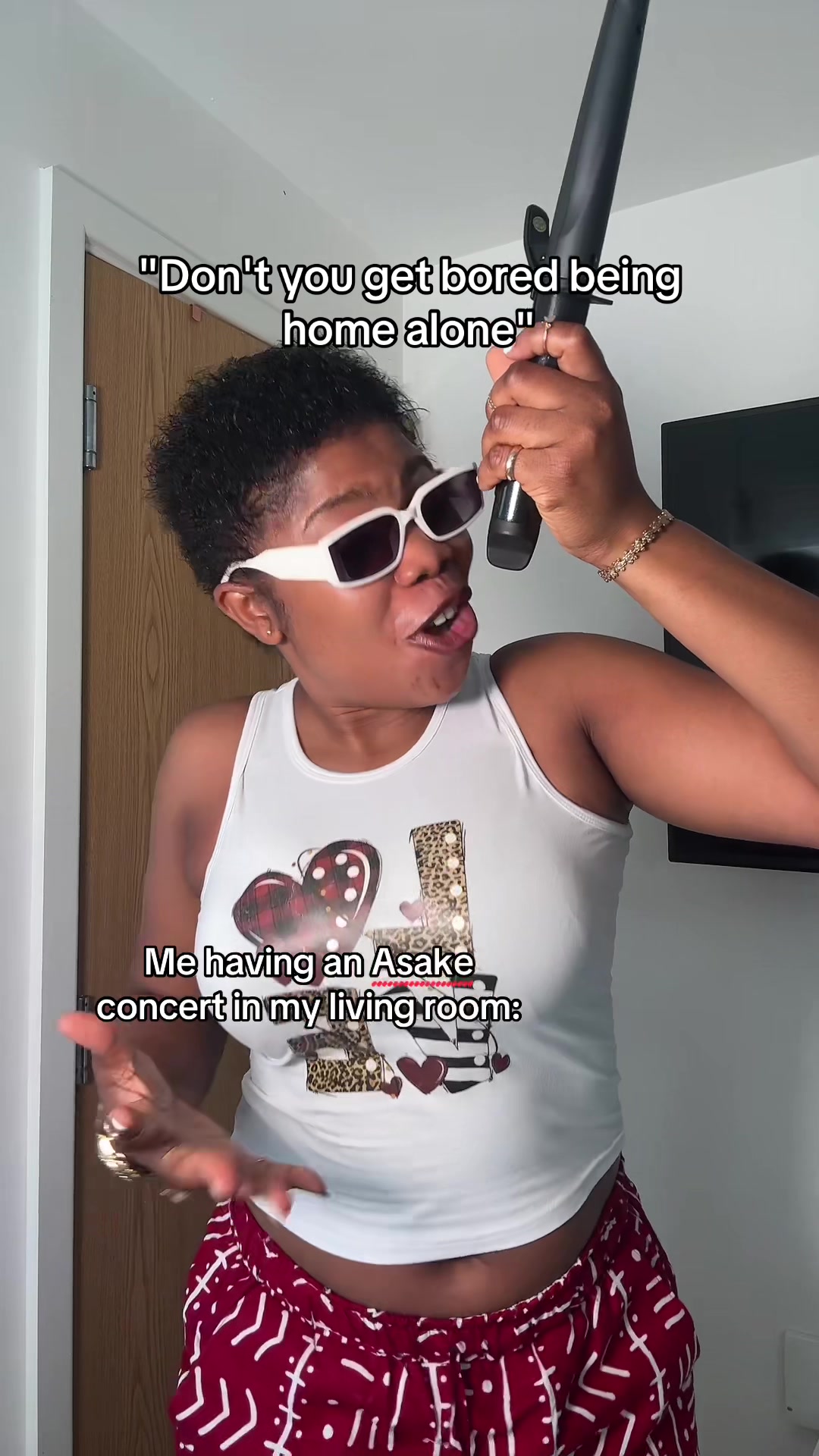 @Vibe Queen🎙️👑