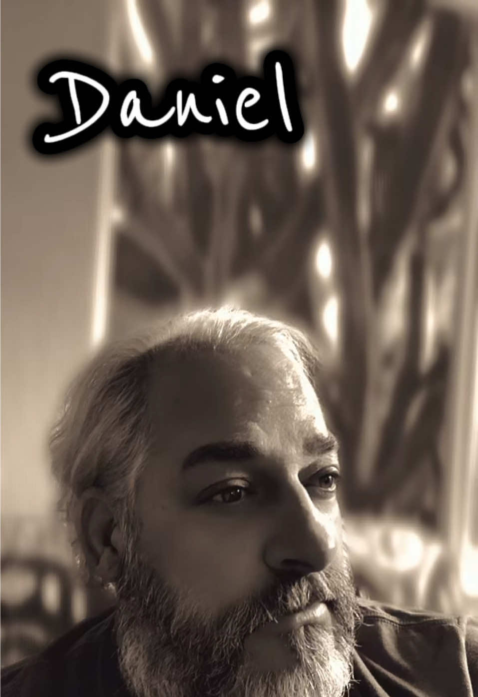 @𝘩𝘰𝘭𝘭𝘰𝘸 𝘯𝘪𝘨𝘩𝘵