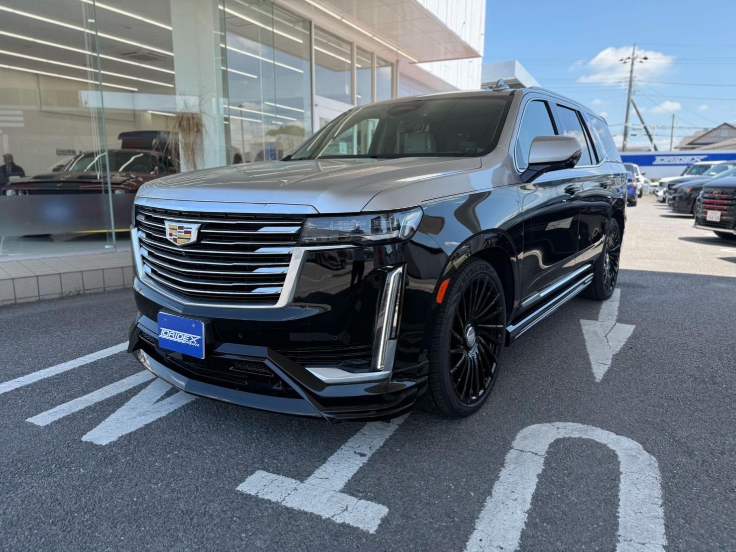 @アメ車専門店トリデックス