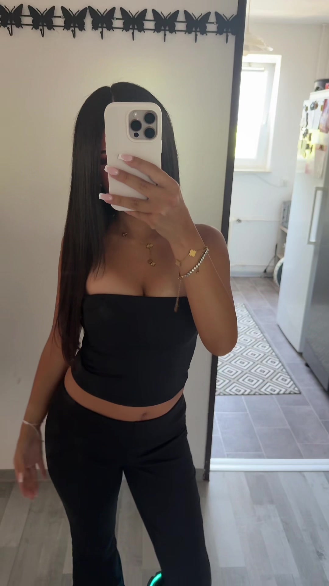 @𝐀𝐳𝐫𝐨𝐬𝐡