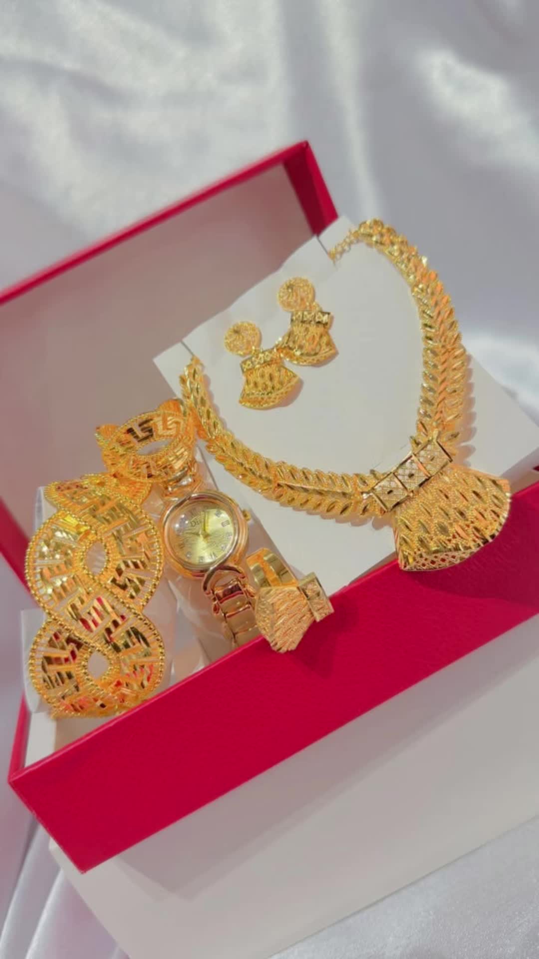 @Luxe 🎁✨💫bi fatima  🌞