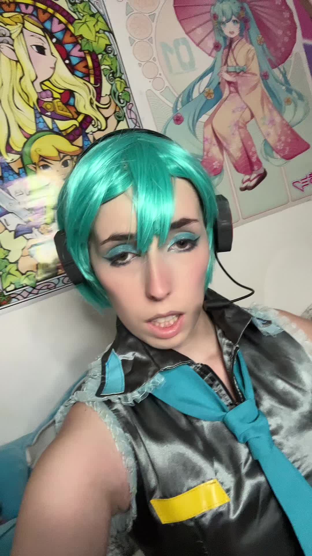 @Ukest uke of ukes