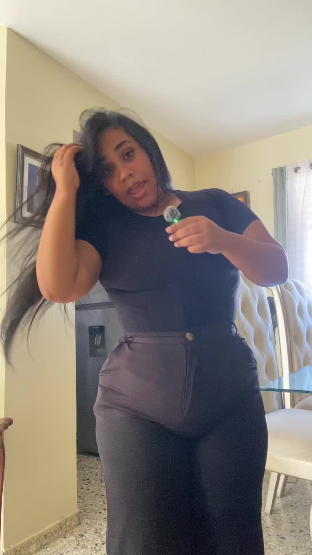 @Karlennysgonz