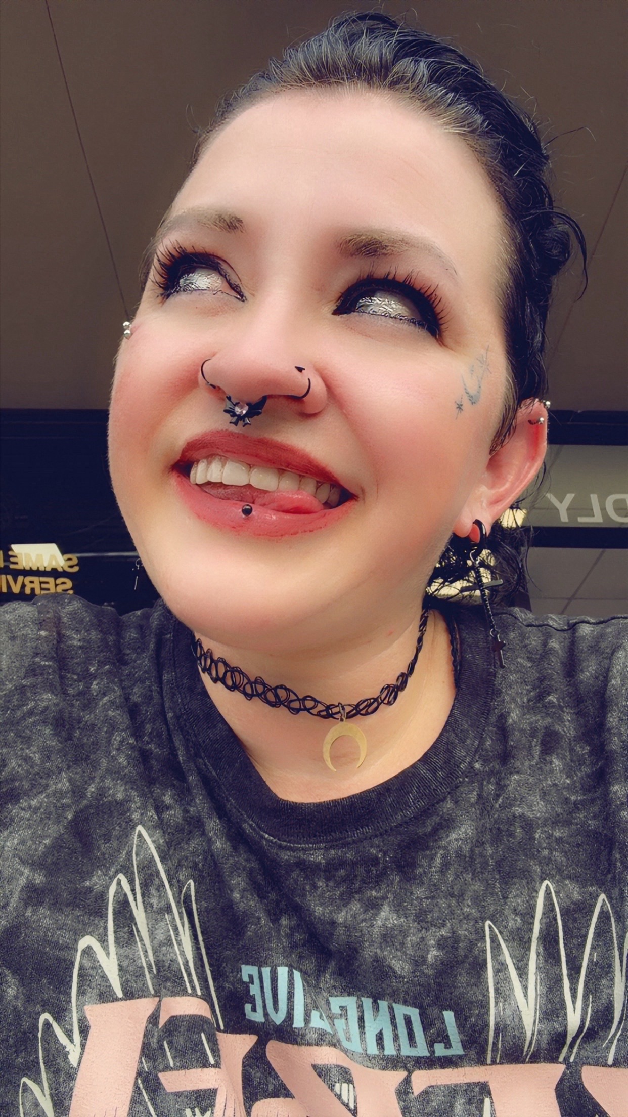 @Greeneyedghostie👑👻