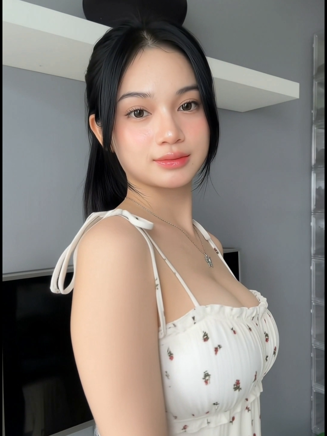@flora0ne