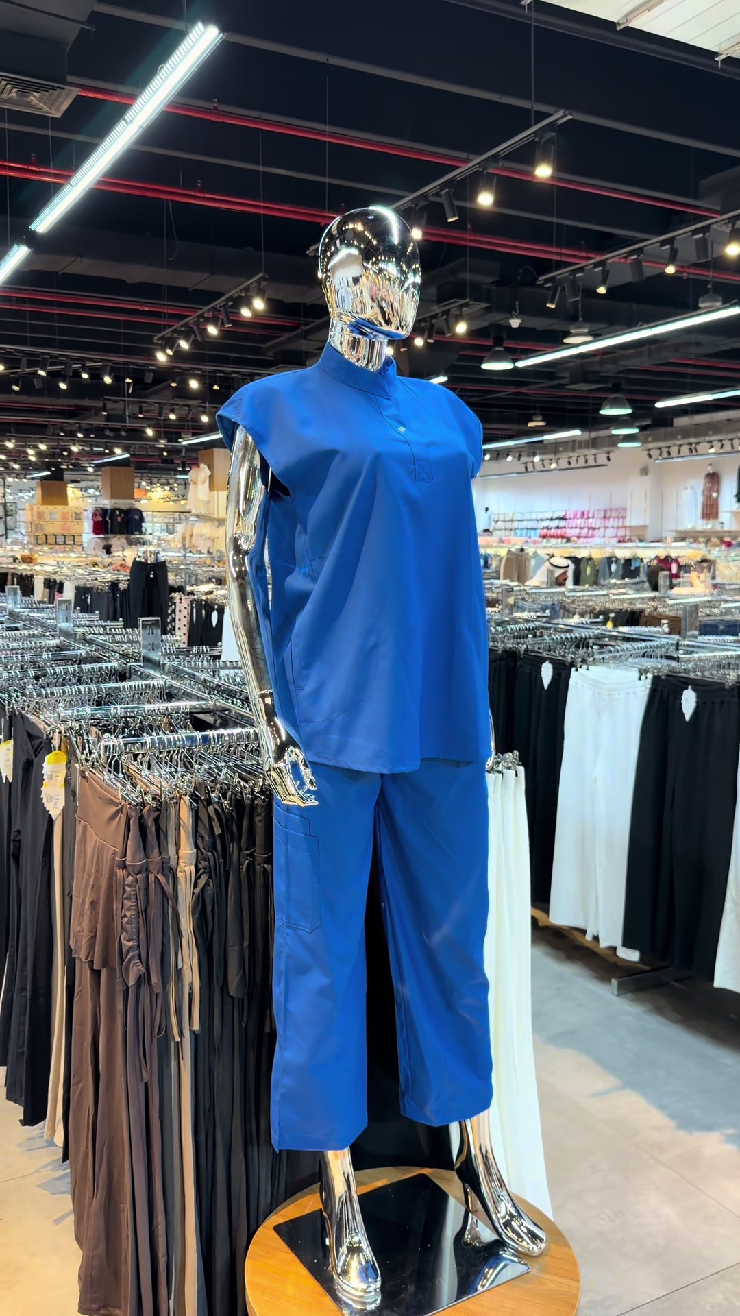 @سوق كرستال