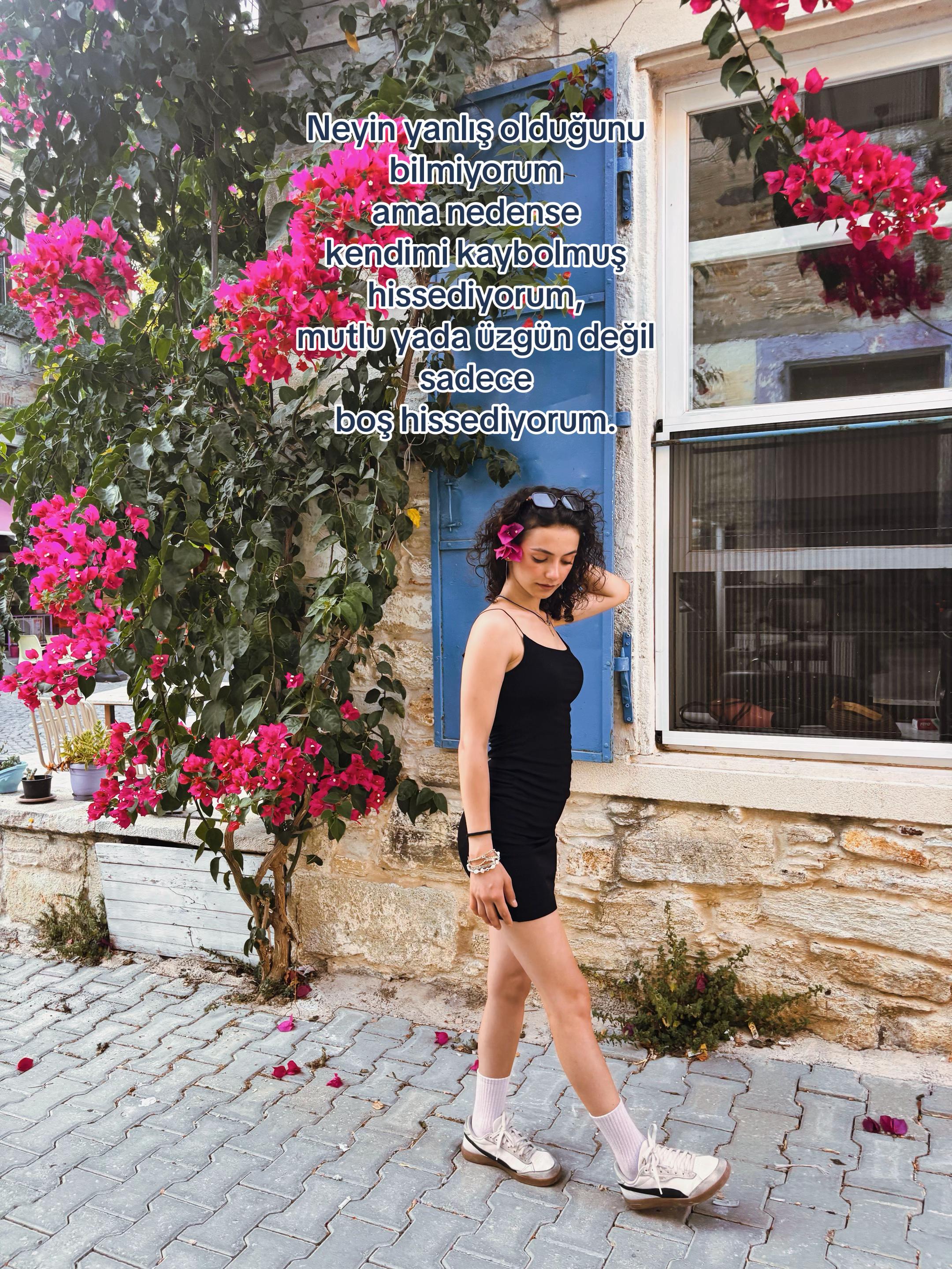 @Տҽղɑ🎀