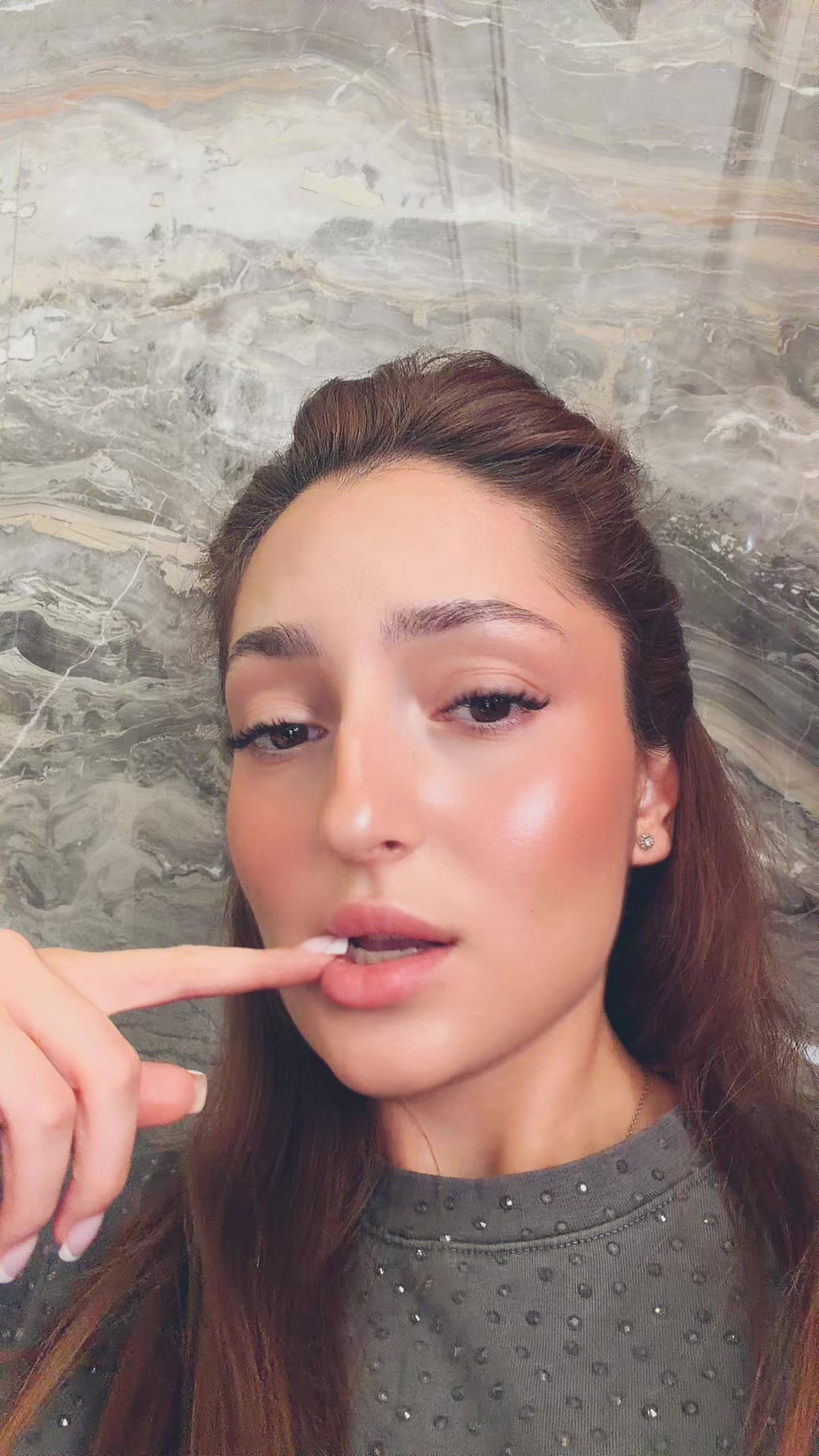 @лиза