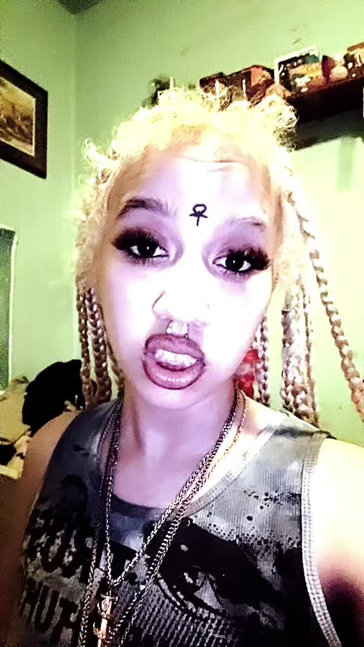 @🧿