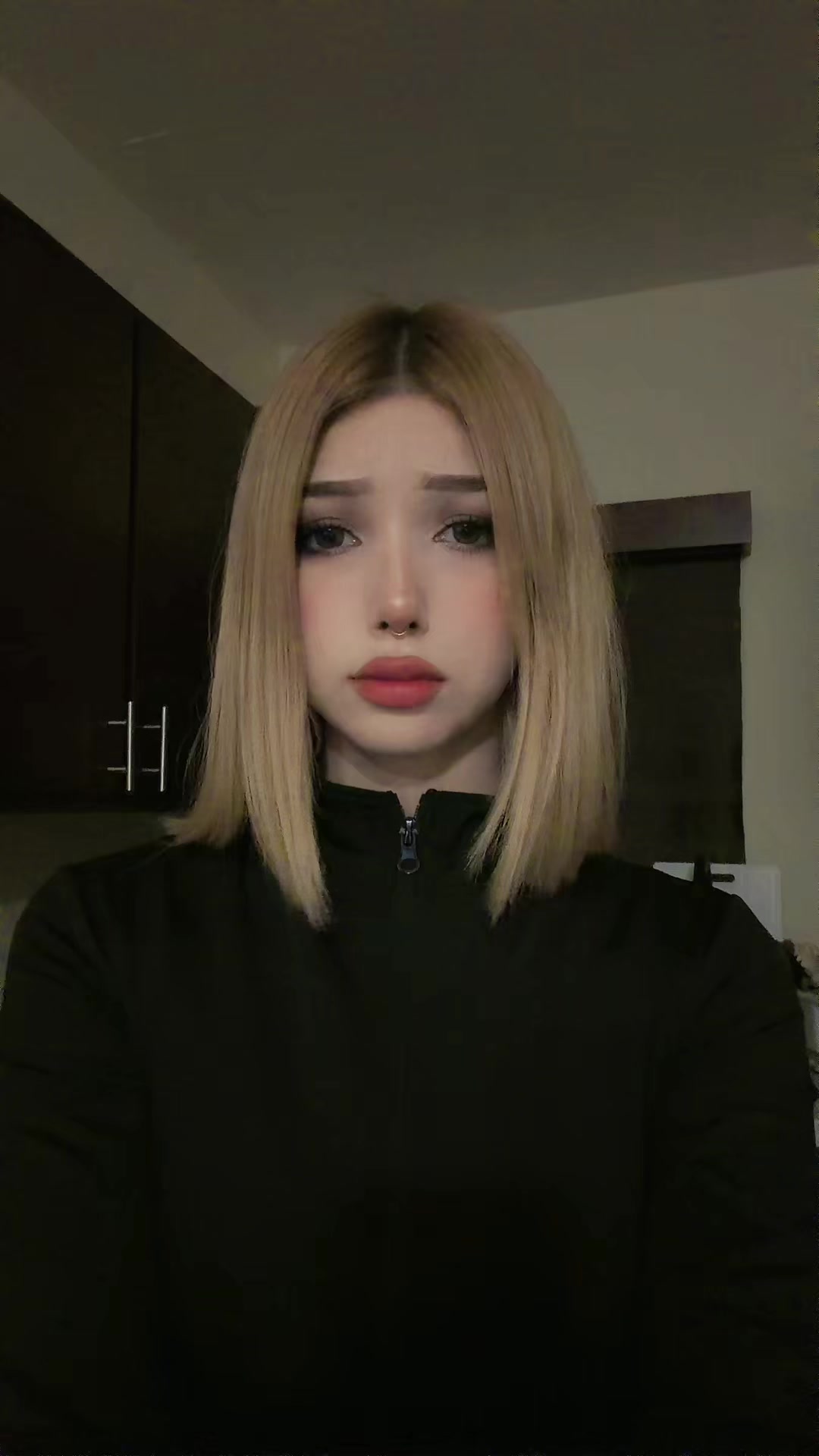 @𝓑𝓮𝓵𝓬𝔂 𝓖𝓻𝓮𝔂🍒👁️⃤