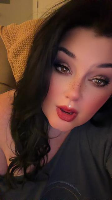 @Curvystonerchick