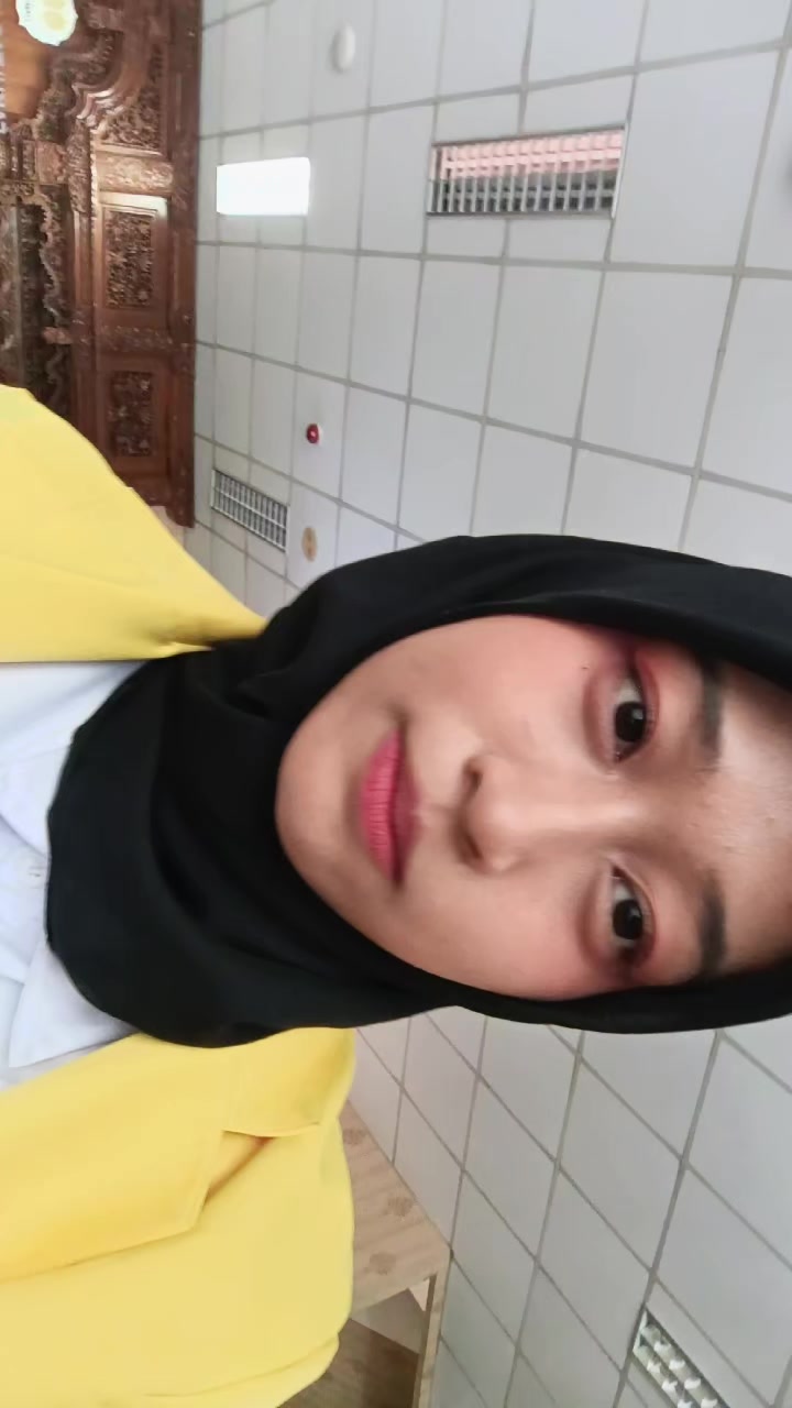 @Lyra Aykaf.