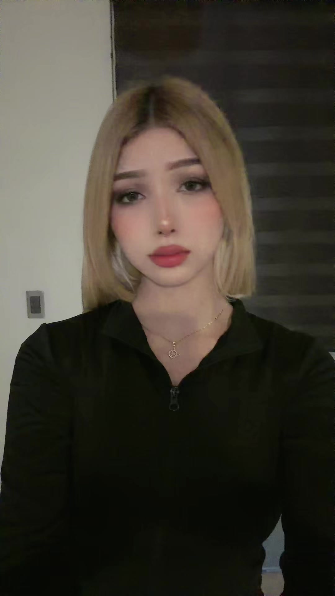 @𝓑𝓮𝓵𝓬𝔂 𝓖𝓻𝓮𝔂🍒👁️⃤