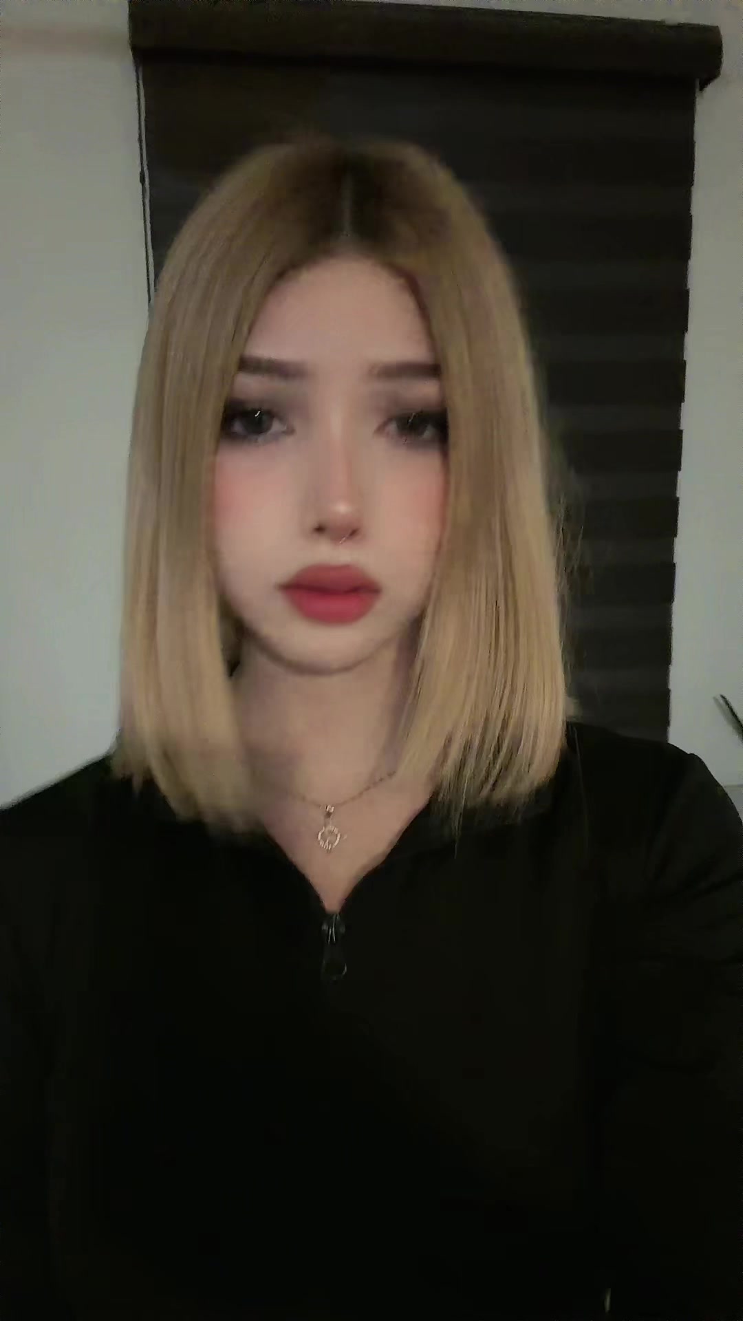 @𝓑𝓮𝓵𝓬𝔂 𝓖𝓻𝓮𝔂🍒👁️⃤