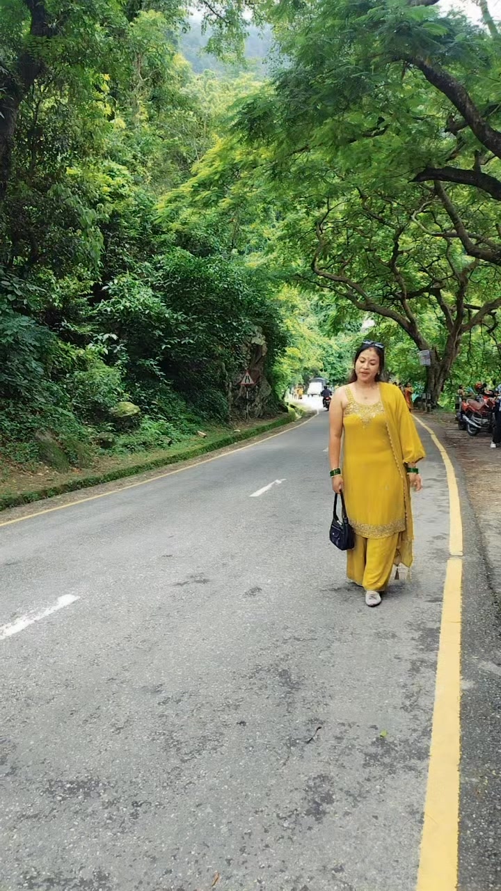 @Laxmi Thapa Magar😘