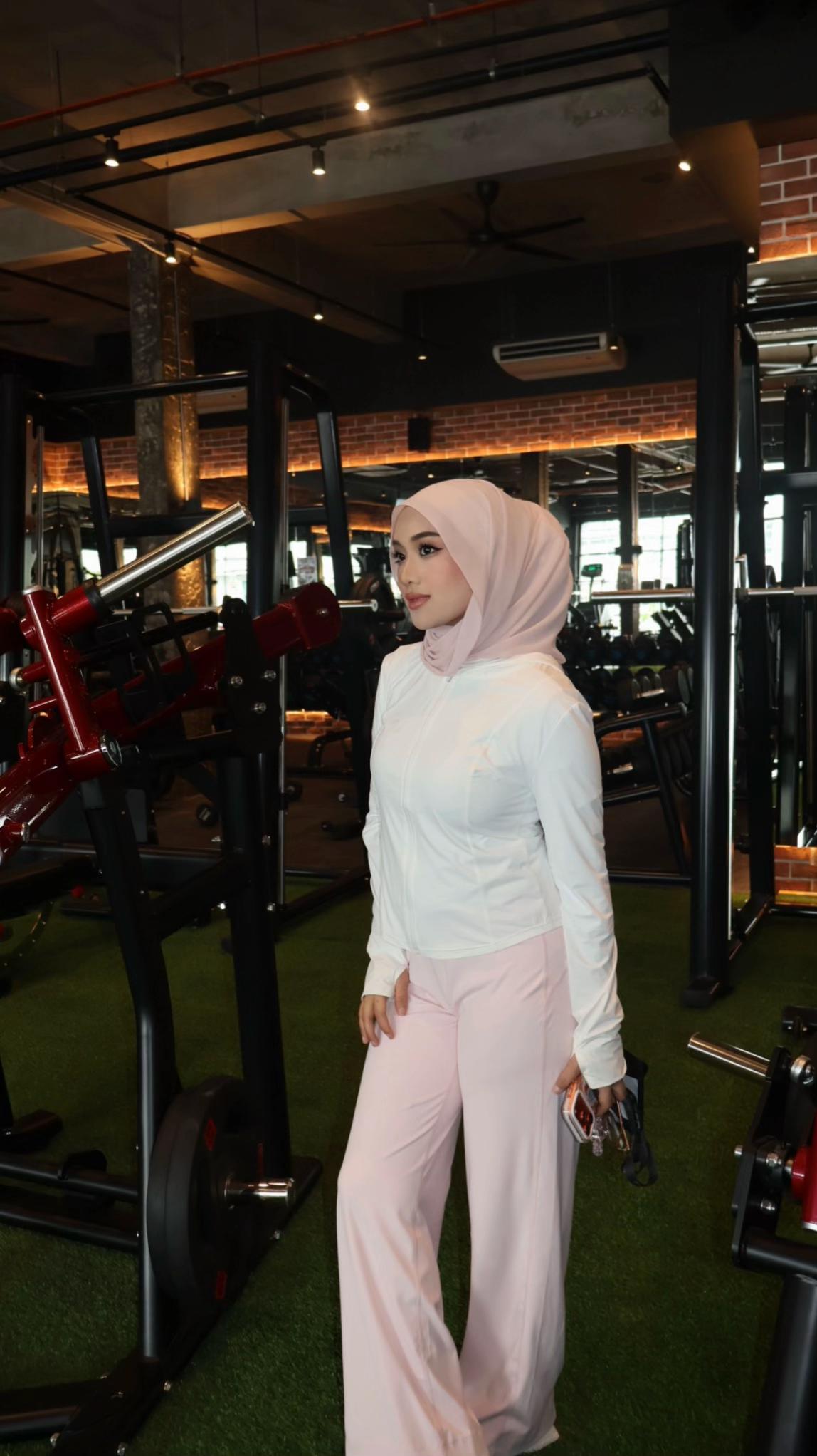 @afeesyaa
