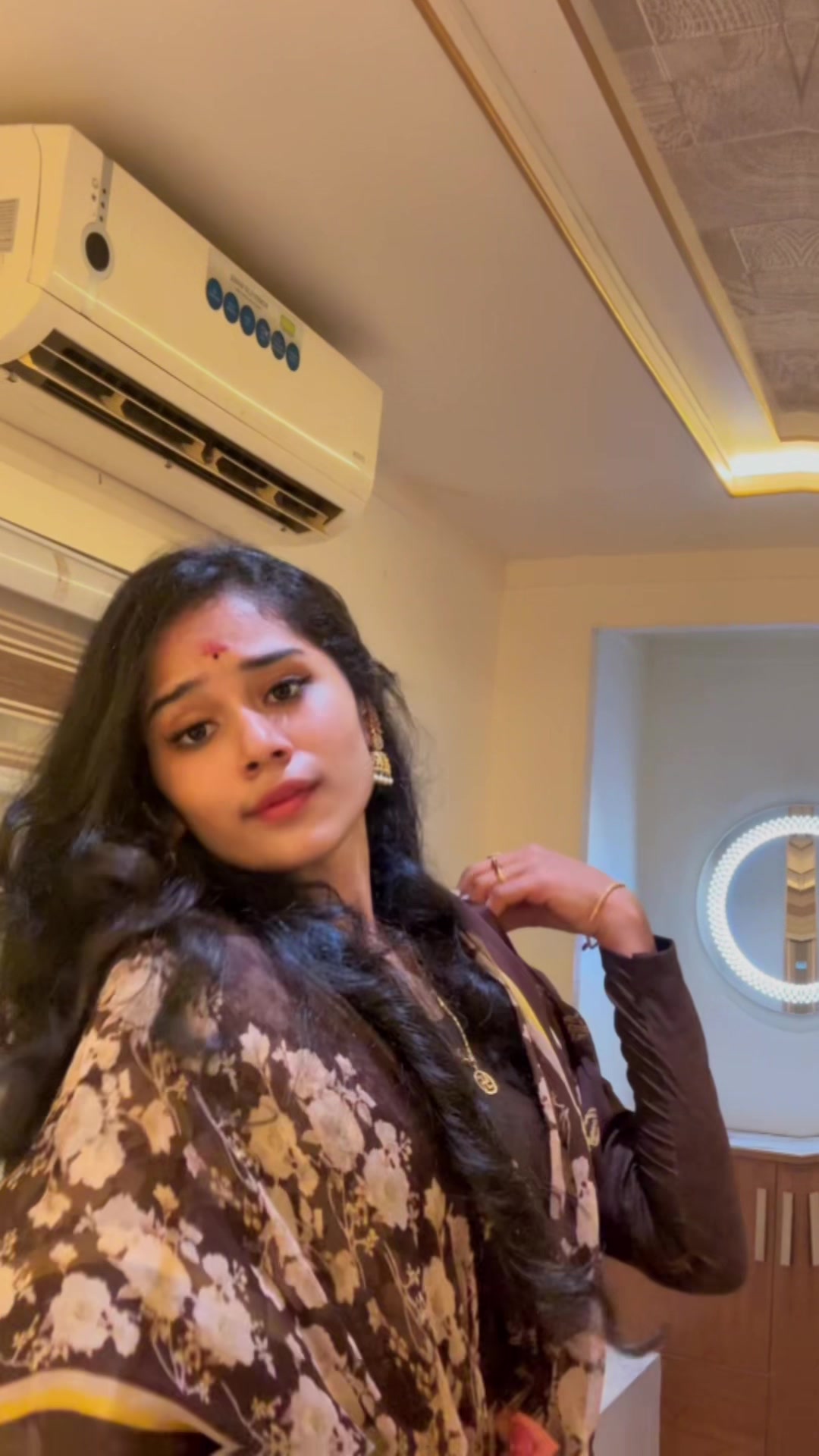 @gayathiri_sm