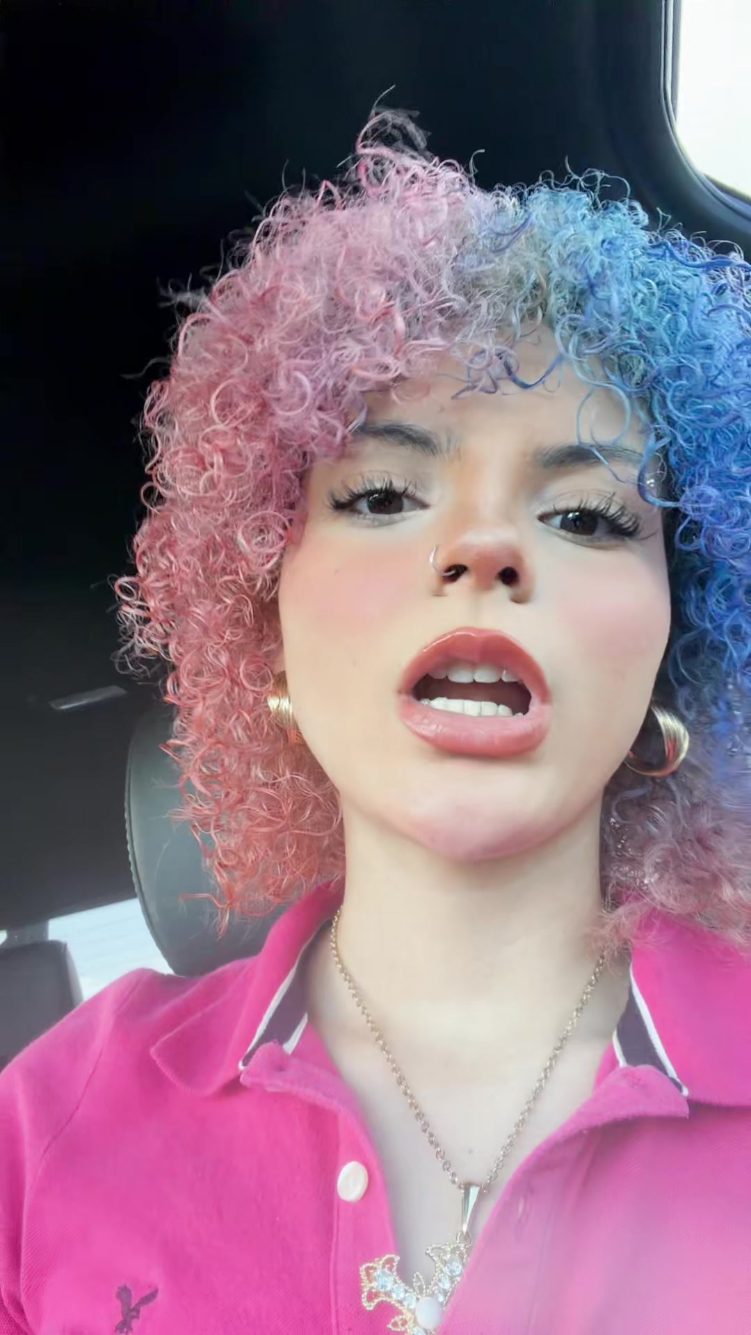 @🥳
