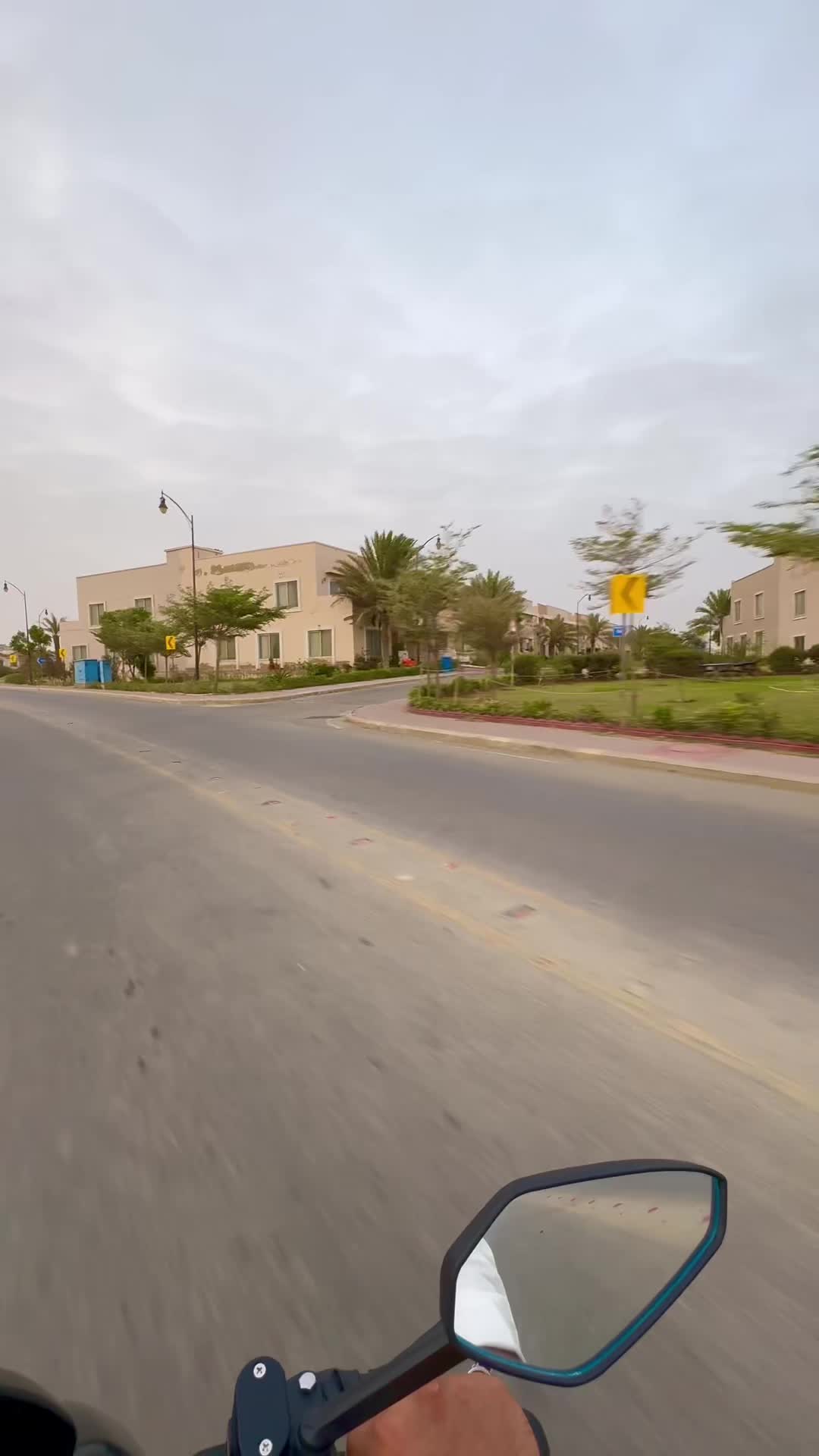 @آفاق پراچہ
