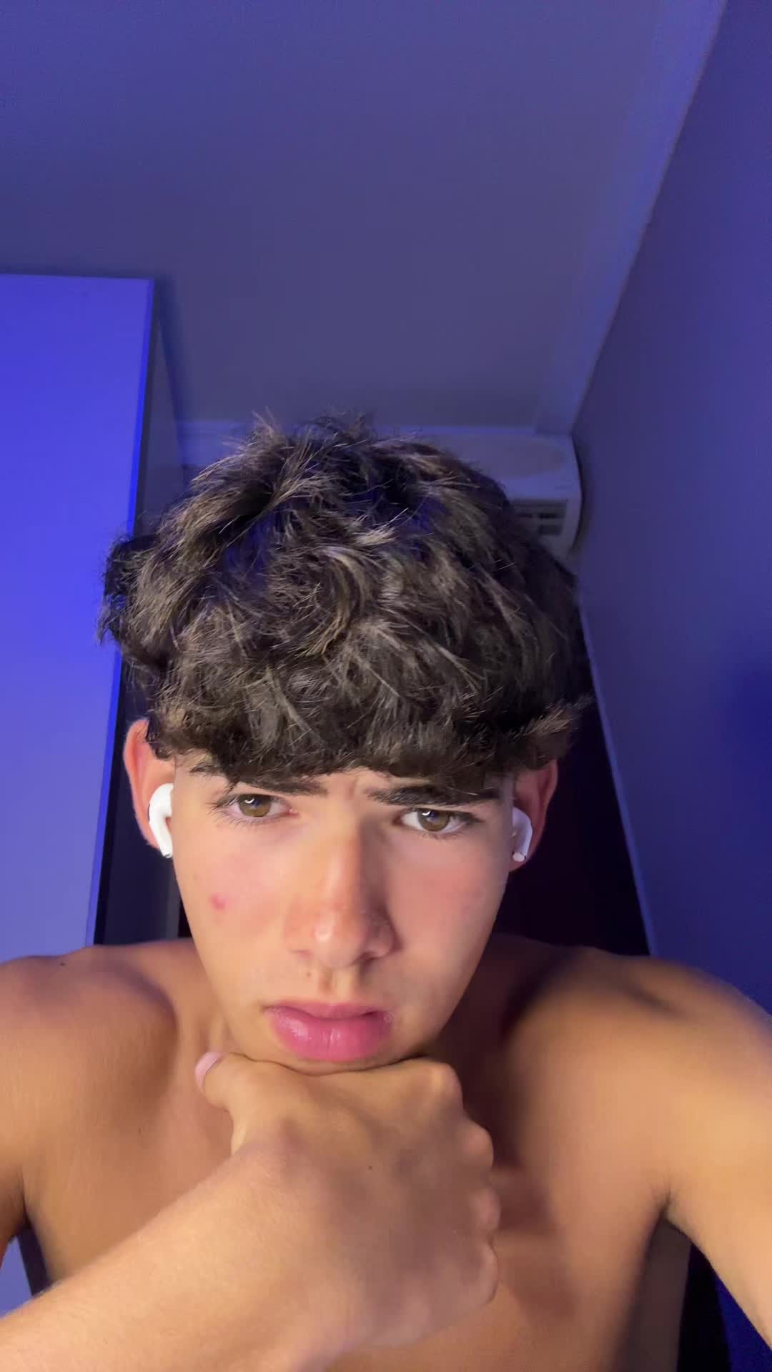 @aidanortizz