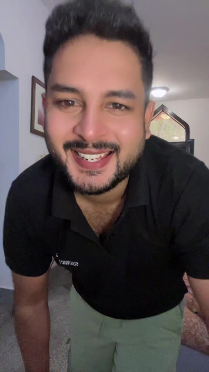 @𝑯𝒂𝒓𝒊𝒕𝒉𝒂 𝑹𝒐𝒔𝒉𝒂𝒏🧒