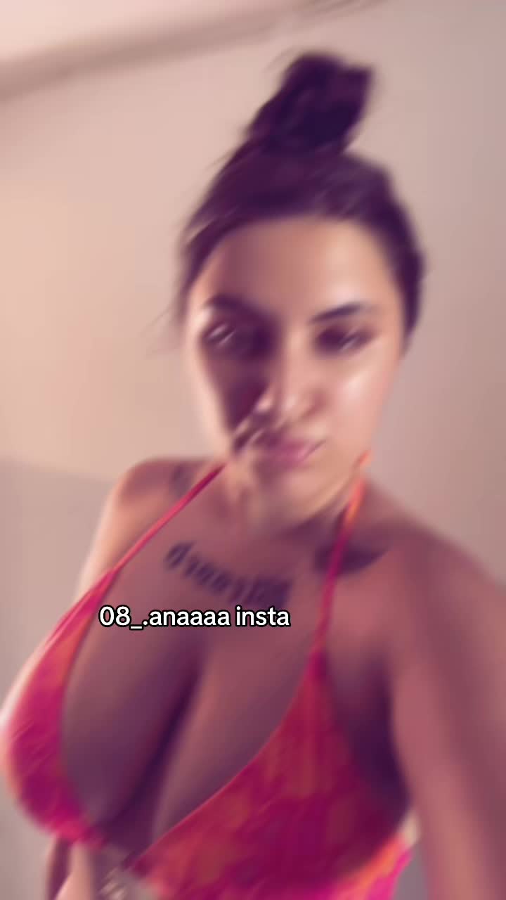 @𝓐𝓷𝓪𝓪𝓪🐳.