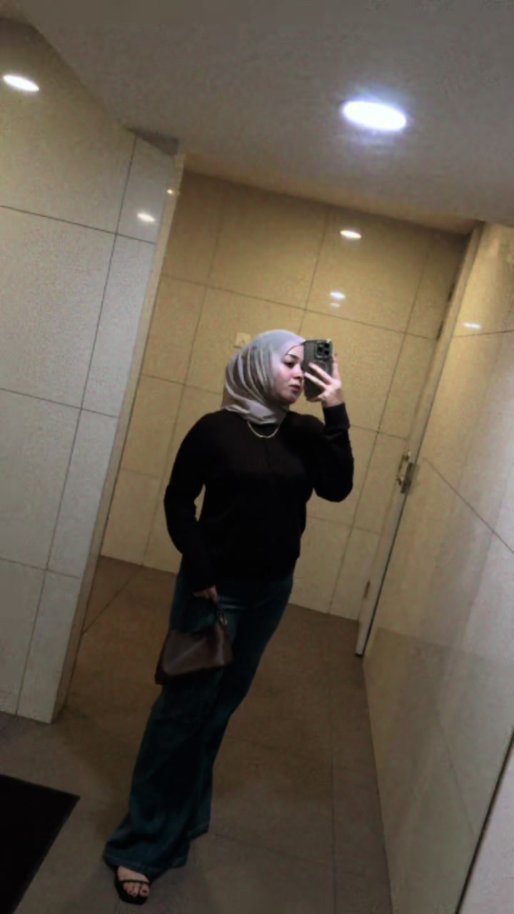 @𝐚𝐜𝐮           🐝