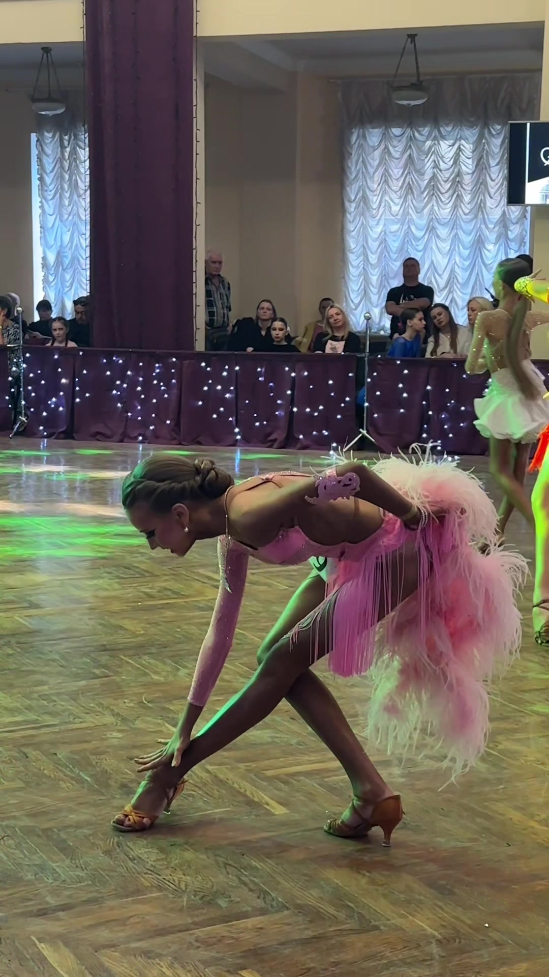@itsnikoledance