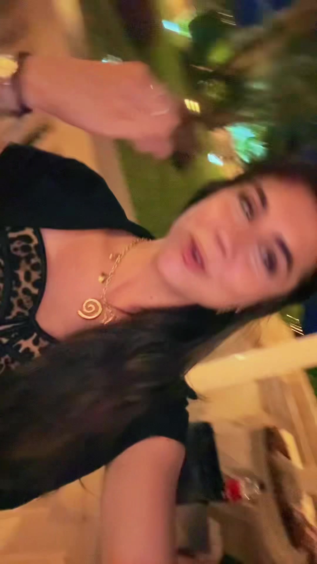 @𝐴𝑟𝑦