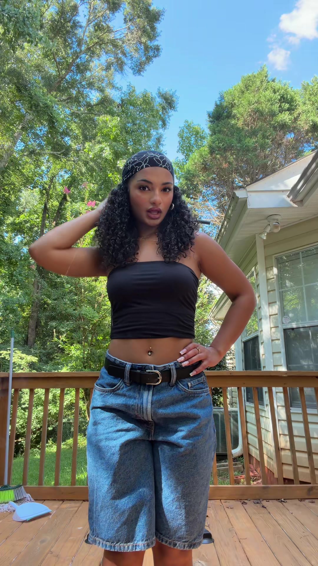 @Ayla