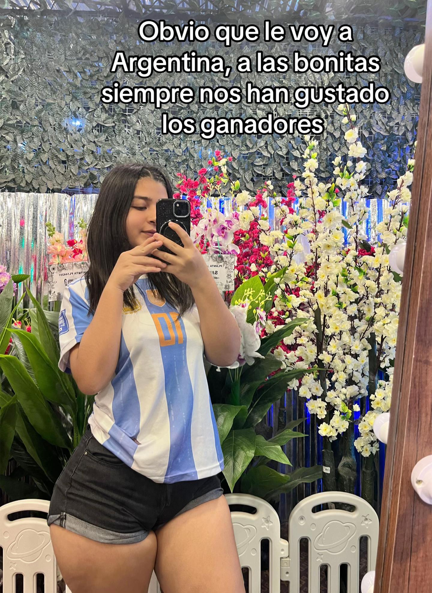 @Betsy Fernandez👅
