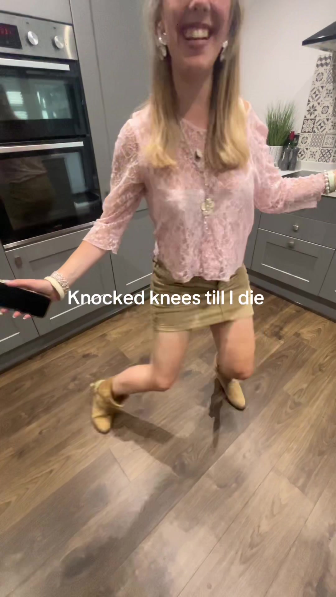 @Ella🌿