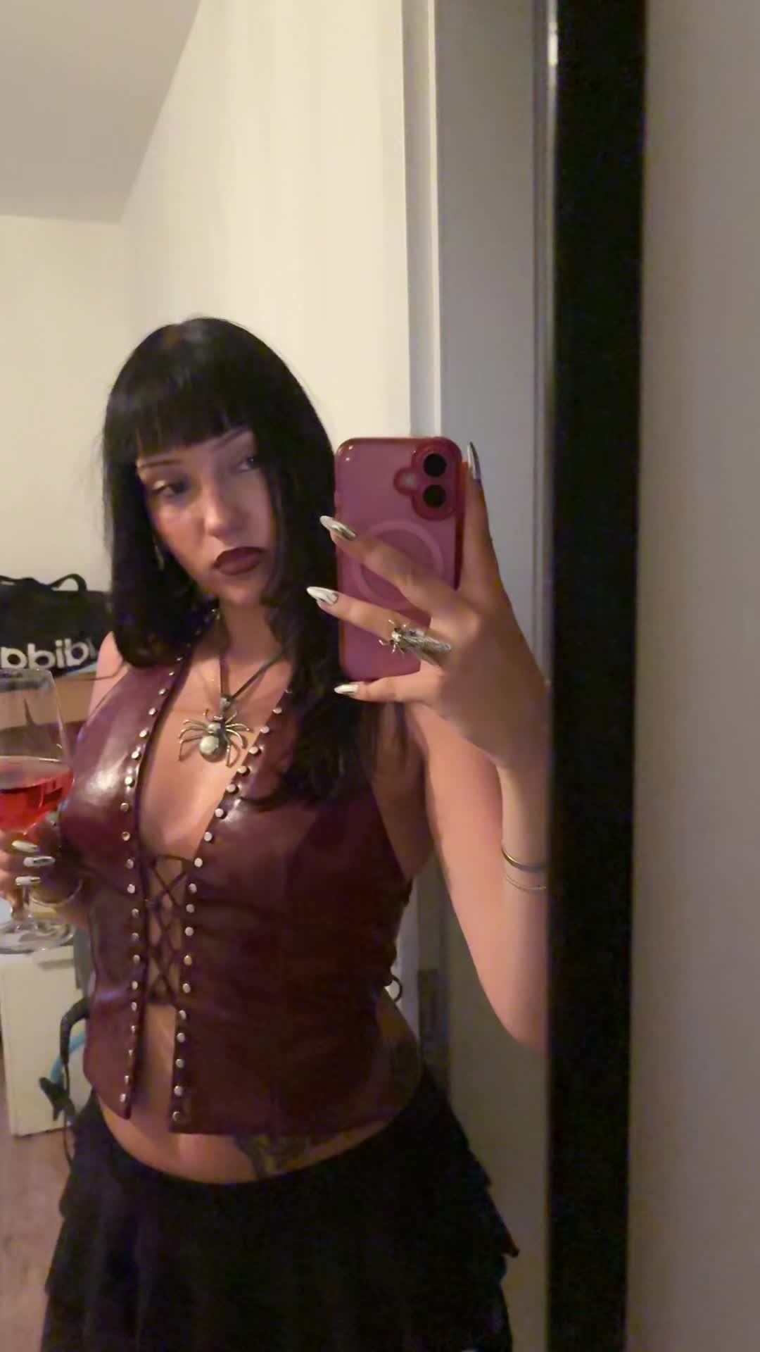@Lena 🕷️