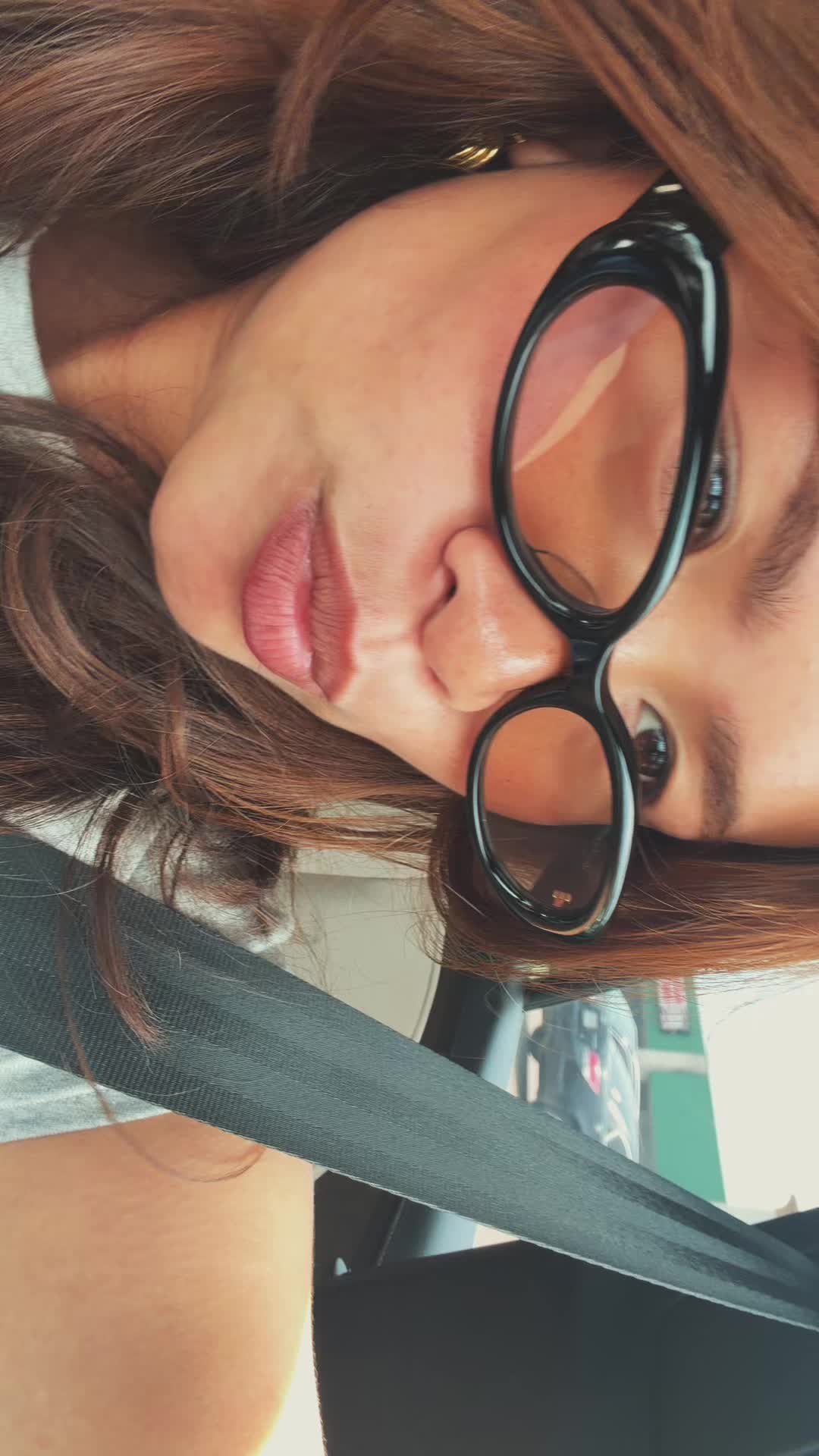 @mikaella