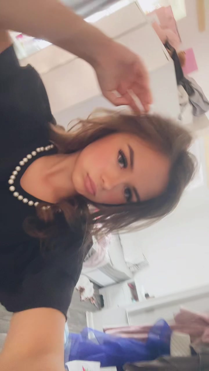 @𝐄𝐥𝐬𝐢𝐞𝐥𝐨𝐮💐💖