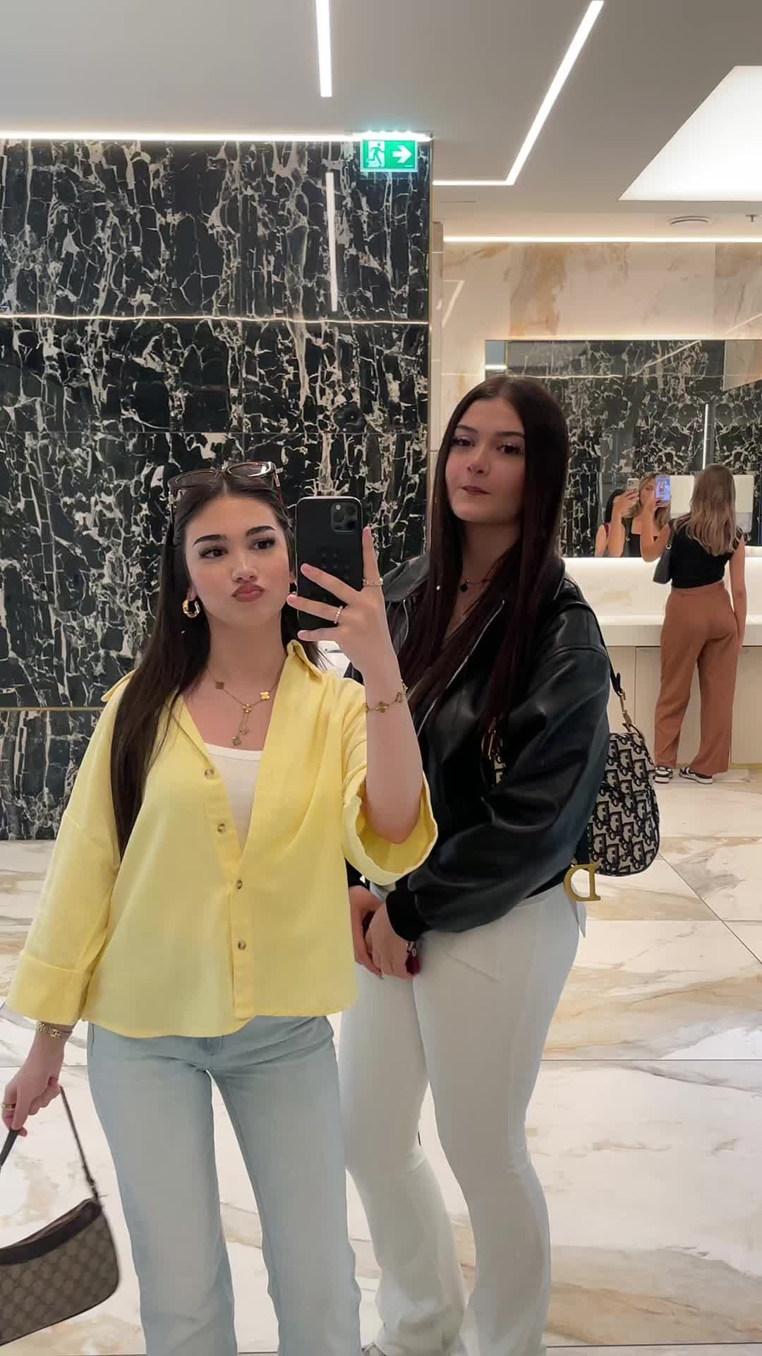@𝐄𝐲𝐥&uuml;𝐥
