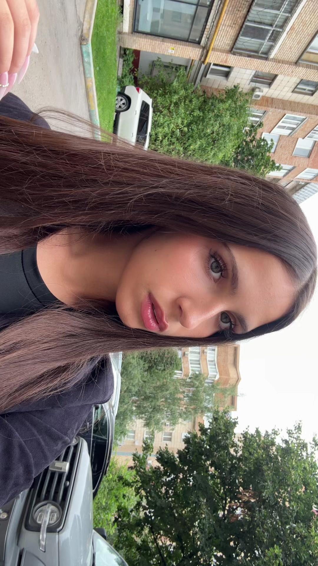 @avavialix