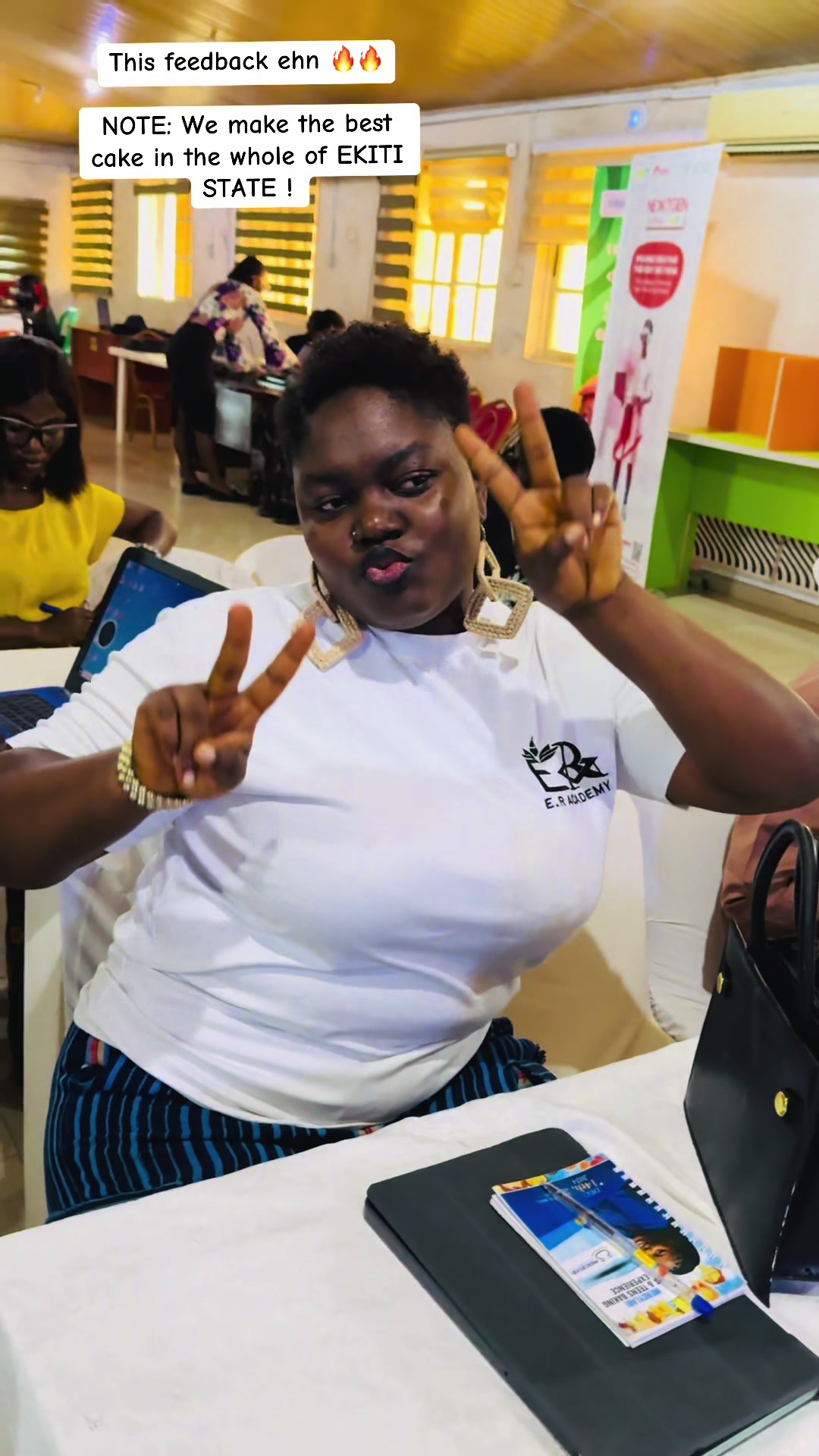 @MERCYLABI ONIKEEKI🎂🧁🍰
