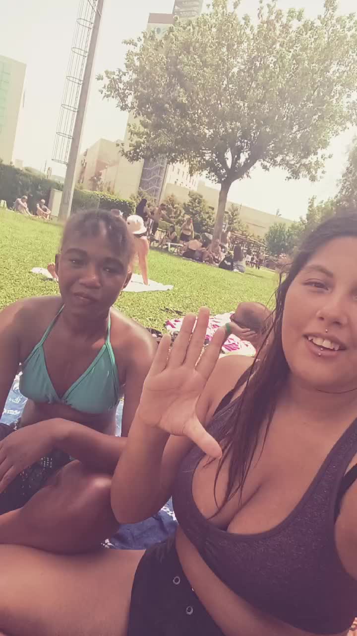 @Thuni&ntilde;as22