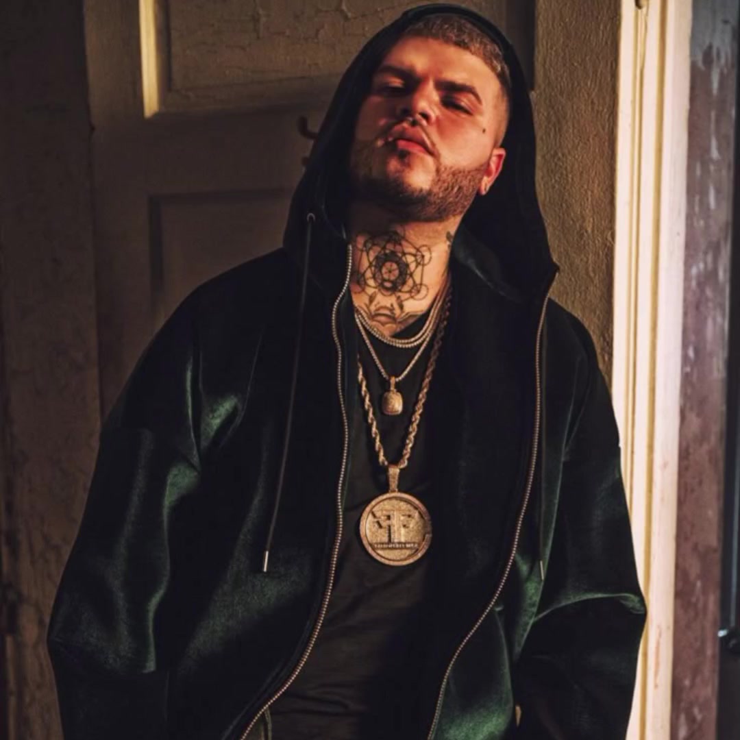 @𝑶𝑵𝑬𝑳𝑬𝑽𝑬𝑵