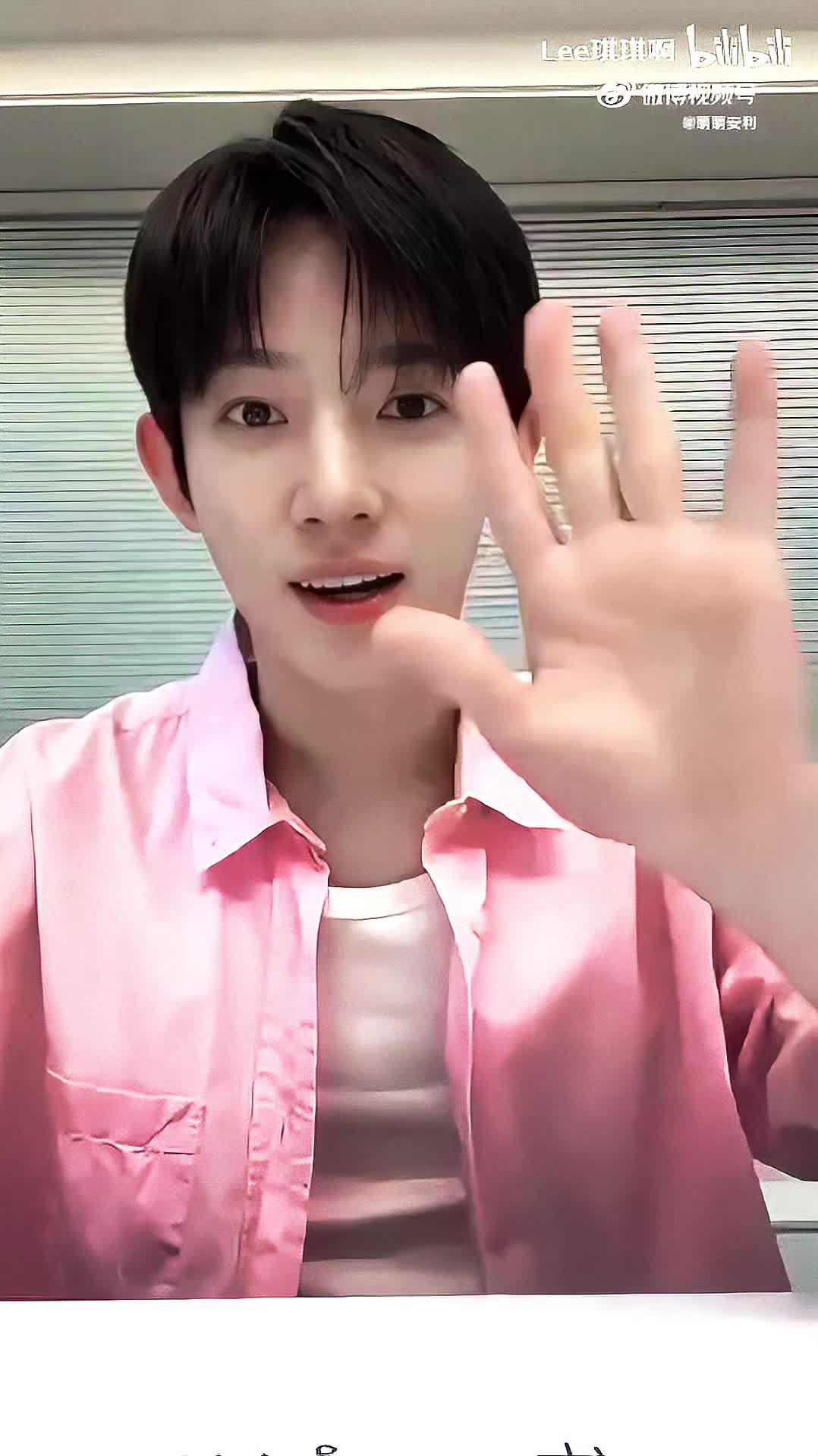 @M&igrave;nh Th&iacute;ch N&oacute;