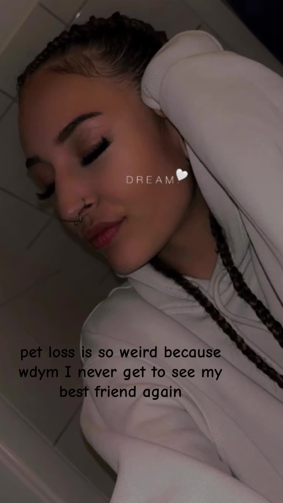 @𝙲 𝙷 𝙰 𝚁 𝙻 𝙴 𝙴 𝙽