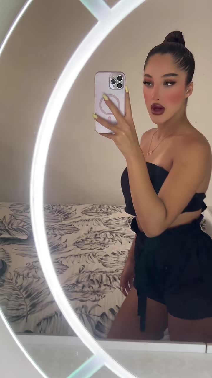 @ele.na.m