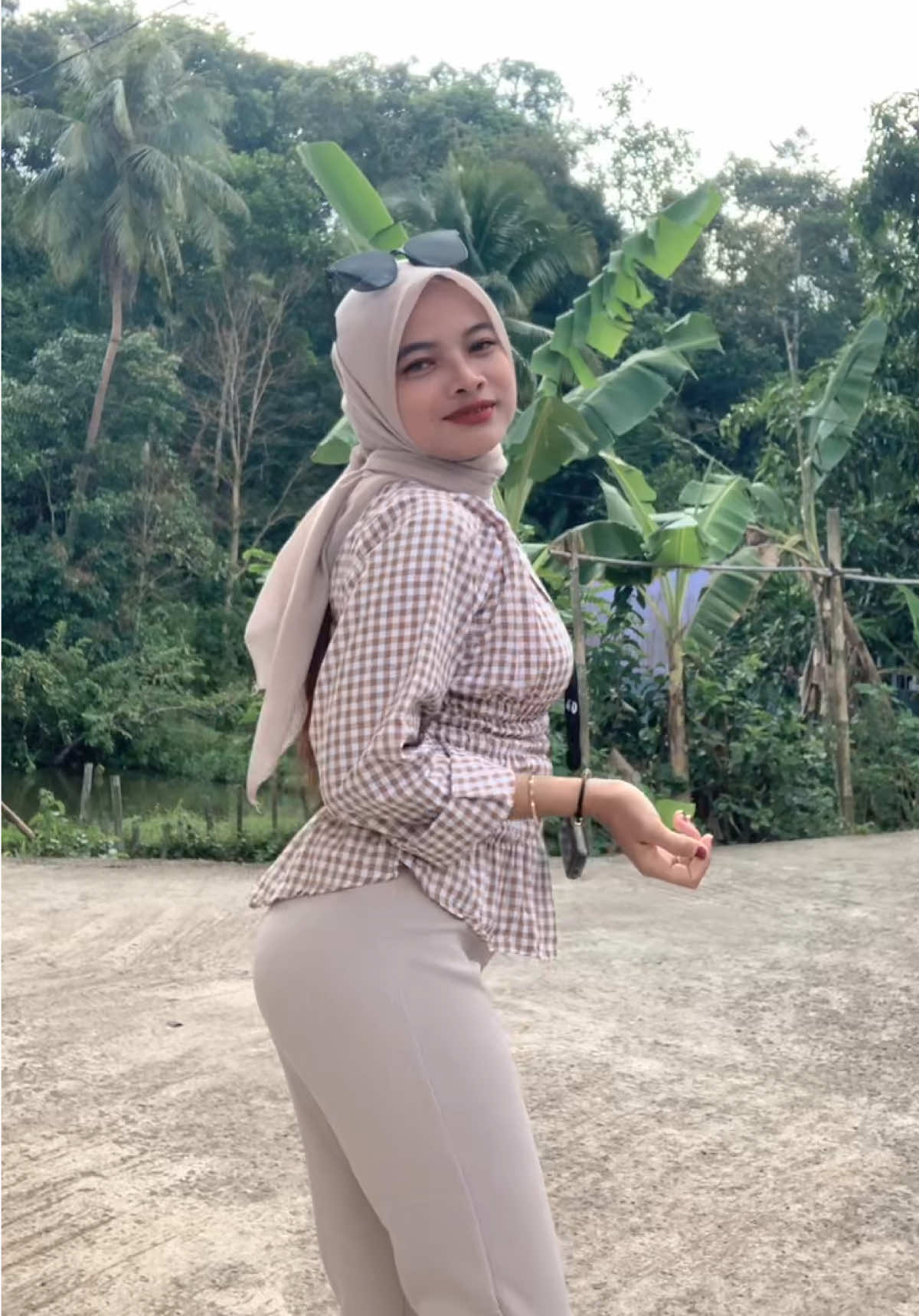 @hmmm_mm105