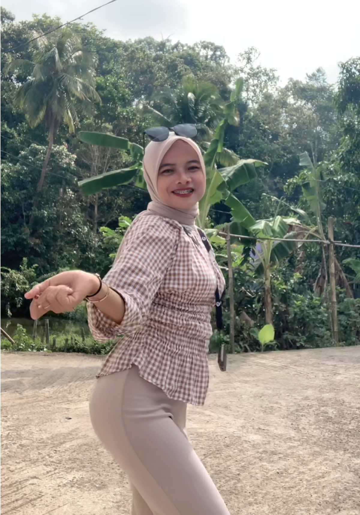 @hmmm_mm105