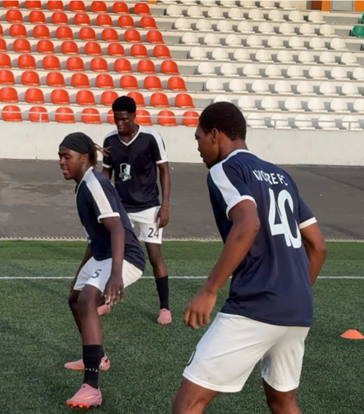 @Bright Football Club