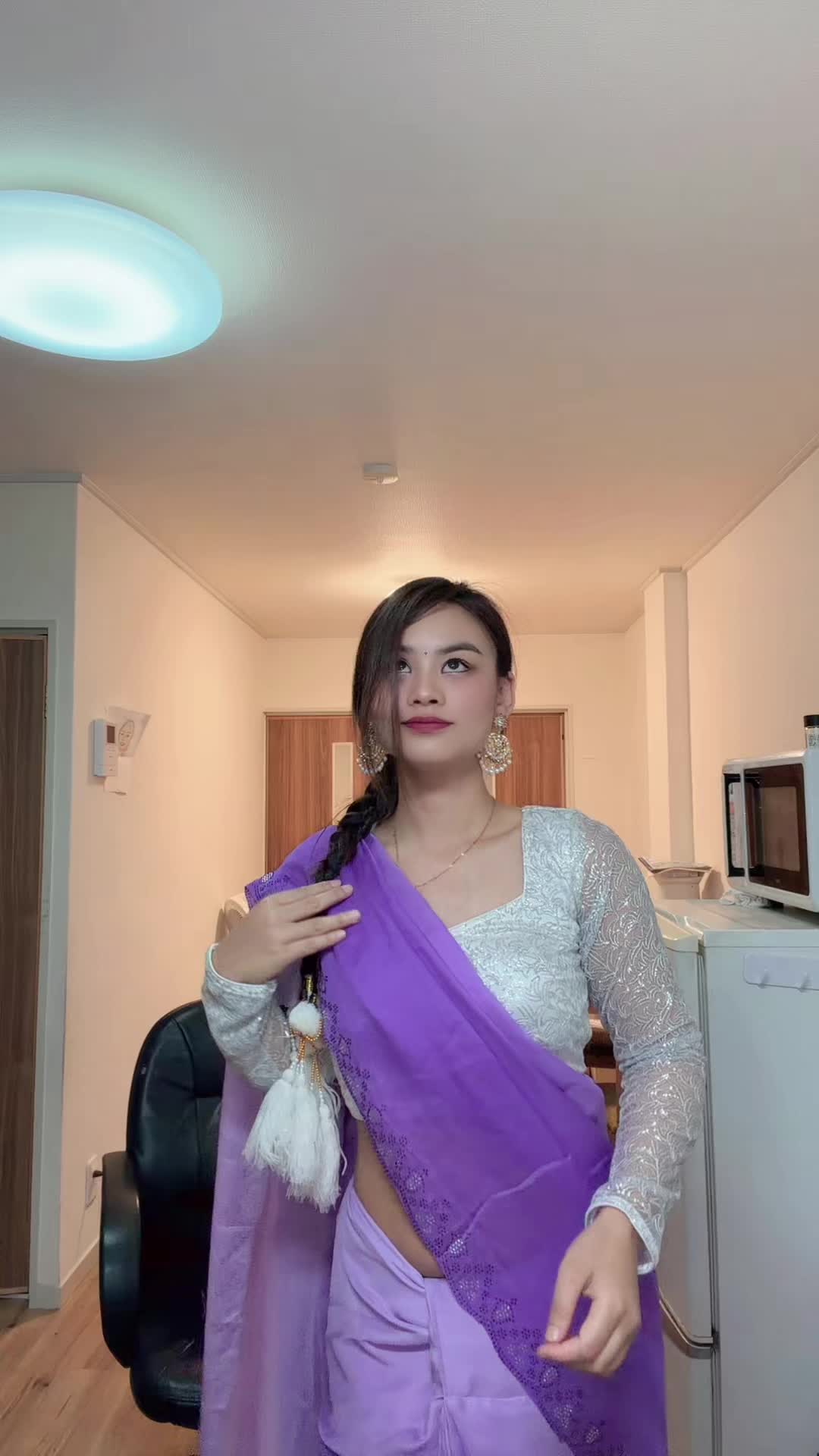 @👸